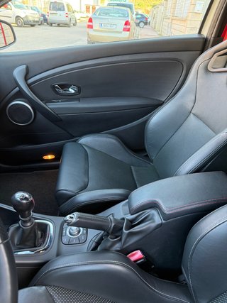 Renault Mégane Coupé RS 2.0 202kW (275CV)