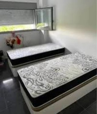 Canapé cama blanco con colchón