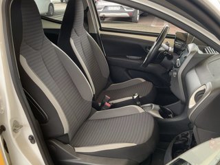 Toyota Aygo 1.0 70 x-play