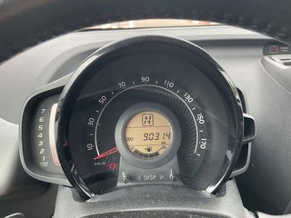 Toyota Aygo 1.0 70 x-play