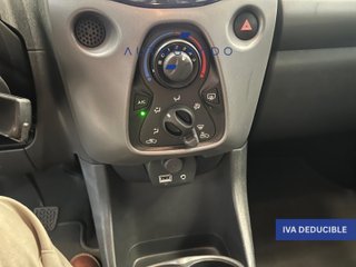 Toyota Aygo 1.0 70 x-play