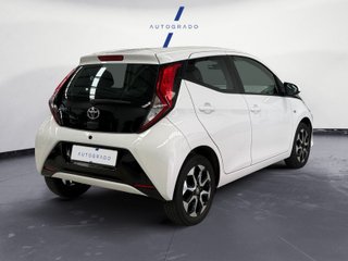 Toyota Aygo 1.0 70 x-play