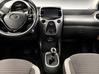 Toyota Aygo 1.0 70 x-play
