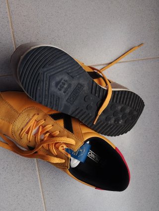 Zapatillas Munich Deportivas Amarillas