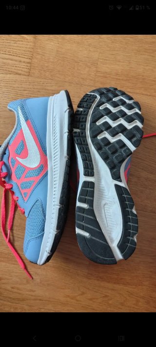 Zapatillas Nike Azul y Naranja
