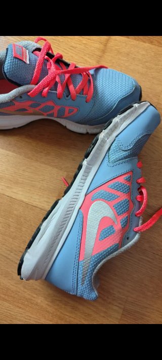 Zapatillas Nike Azul y Naranja