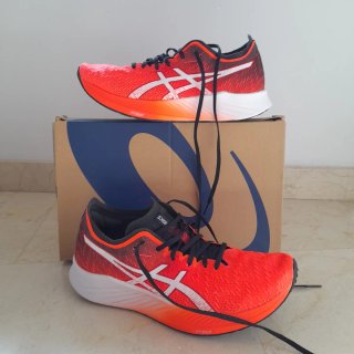 Zapatillas Mujer Asics Magic Speed  40.5..NO ENVÍO