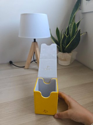 Caja protectora Gamegenic Squire 100 Amarilla