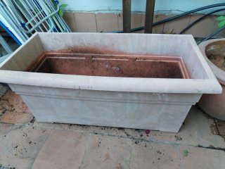 Jardinera grande de plástico beige, 72 x 32 x 32