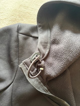 Sudadera Adidas con capucha y cremallera