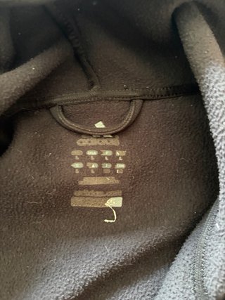 Sudadera Adidas con capucha y cremallera