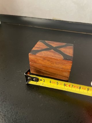 Caja artesanal marroquí de madera
