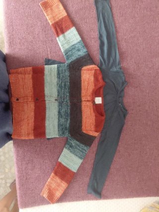Conjunto Gocco Camiseta verde y Cárdigan Talla 5