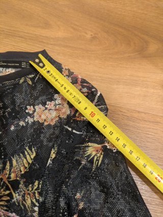 Camisa transparente estampada aves y flores