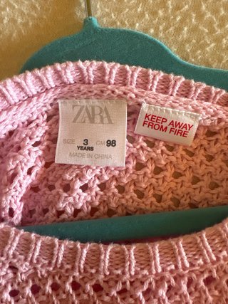 Jersey calado niña rosa y naranja. Zara.