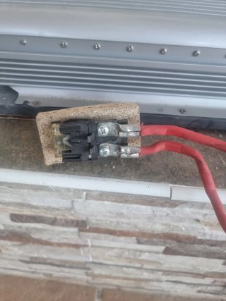 Inversor HQ 24V DC a 230V AC 1700W