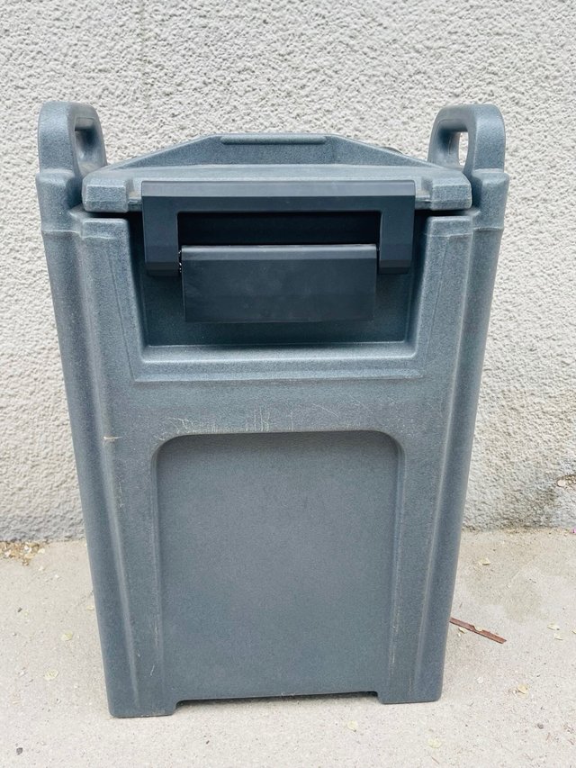 Contenedor isotérmico bebidas 20L CAMBRO