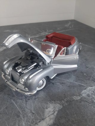 Coche antiguo BMW juguete