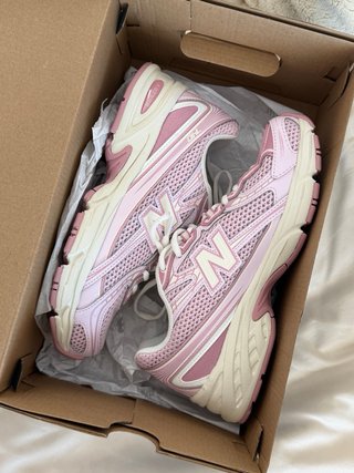 Zapatillas New Balance Rosa y Blanco