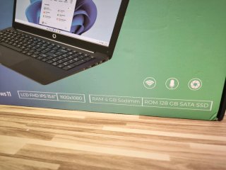 Portátil Prixton Netbook Pro 15,6" 4GB RAM 128GB.