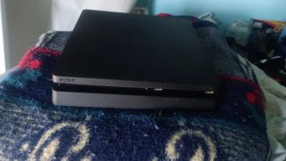 Consola Sony PlayStation 4 Negra