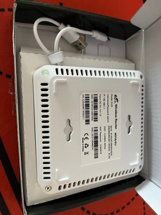 Router WiFi 4G LTE Portátil SMT-EC25-EU