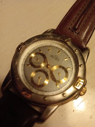Antiguo reloj Altex.