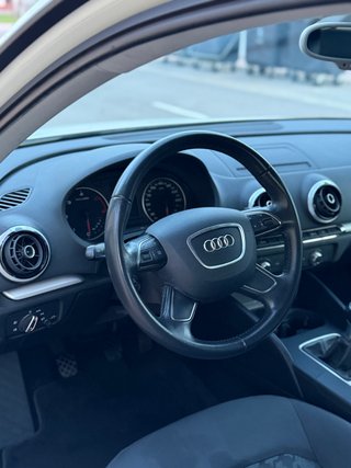 Audi A3 Ambiente 1.6 TDI 105cv