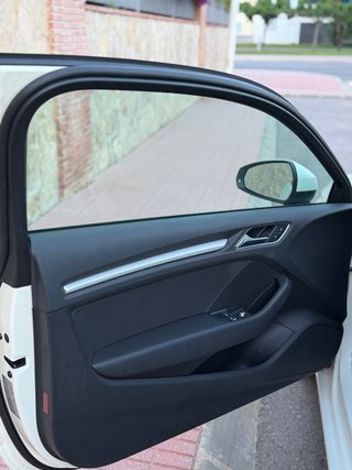 Audi A3 Ambiente 1.6 TDI 105cv