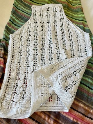 Top halter blanco crochet calado