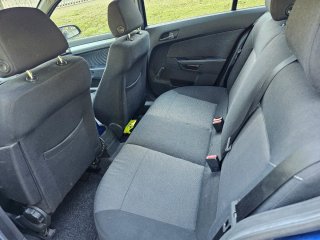 Opel Astra 2007