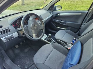 Opel Astra 2007