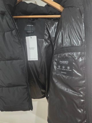 Cazadora acolchada Stradivarius Negra Talla S