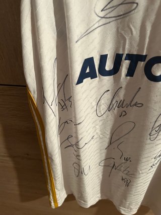 Camiseta Real Madrid 24/25 Firmada