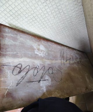 Placa de mármol rojo