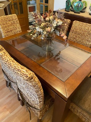 Mesa Comedor Marrón Oscuro + 6 Sillas Mimbre