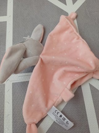 Peluche conejo bebé rosa lunares