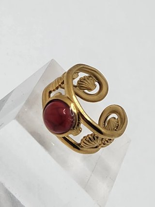 Anillo ajustable acero dorado con piedra roja