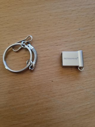 Chiavetta USB Microdrive 4GB con Portachiavi