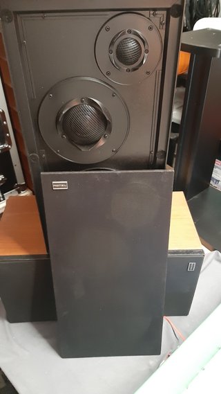 Altavoces Rotel 3 vías