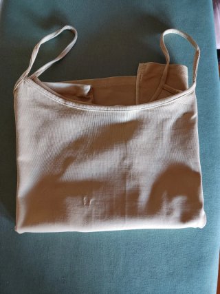 Camiseta tirantes Zara beige