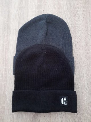 Lote dos gorros , negro y gris . A estrenar