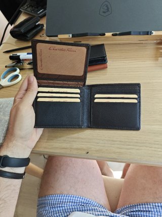Cartera Emidio Tucci de cuero marrón
