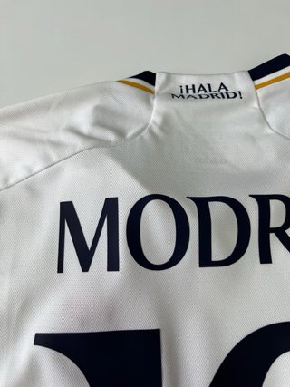 Camiseta adidas Real Madrid 2023 24 Modric Talla L