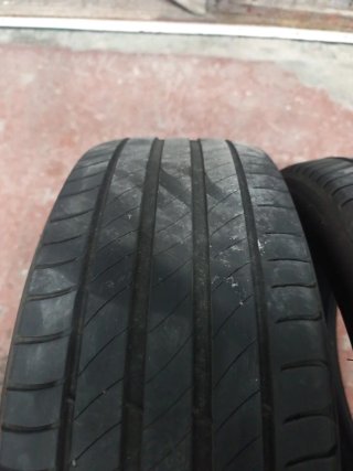 Neumáticos Michelin 215/50 R17