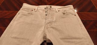 PANTALÓN LEVI'S 501 BEIGE LAVADO A LA PIEDRA, W32.