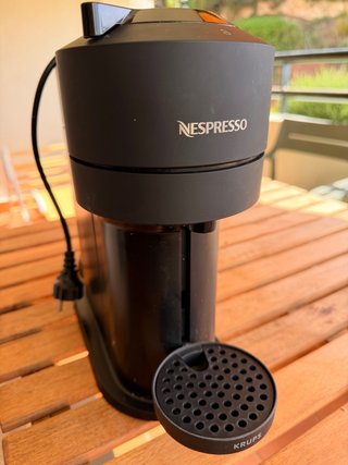Cafetera Nespresso Vertuo Krups Negra
