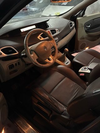Renault Grand Scenic 2010