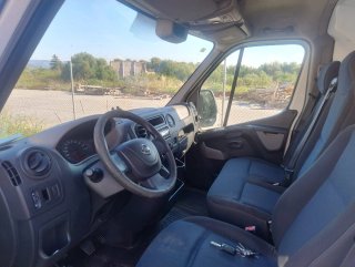 Nissan NV400 2012
