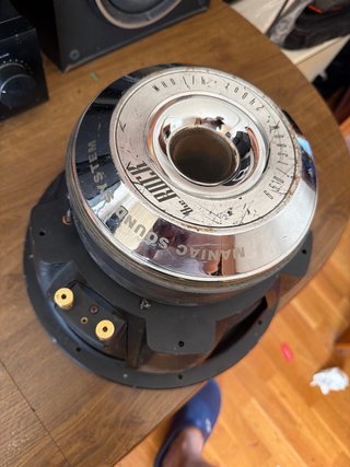 Altavoz grande